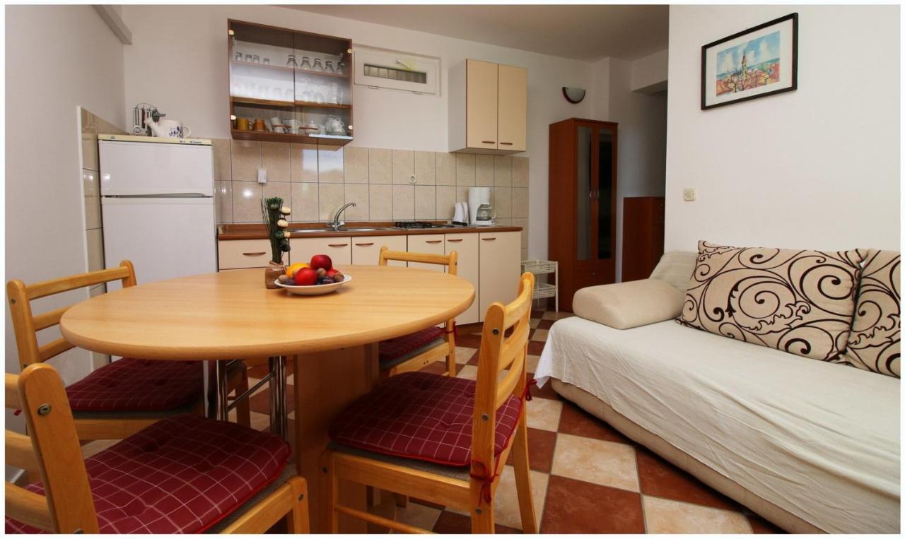 Apartments Elvi - Amazing Position & Parking Primošten Extérieur photo