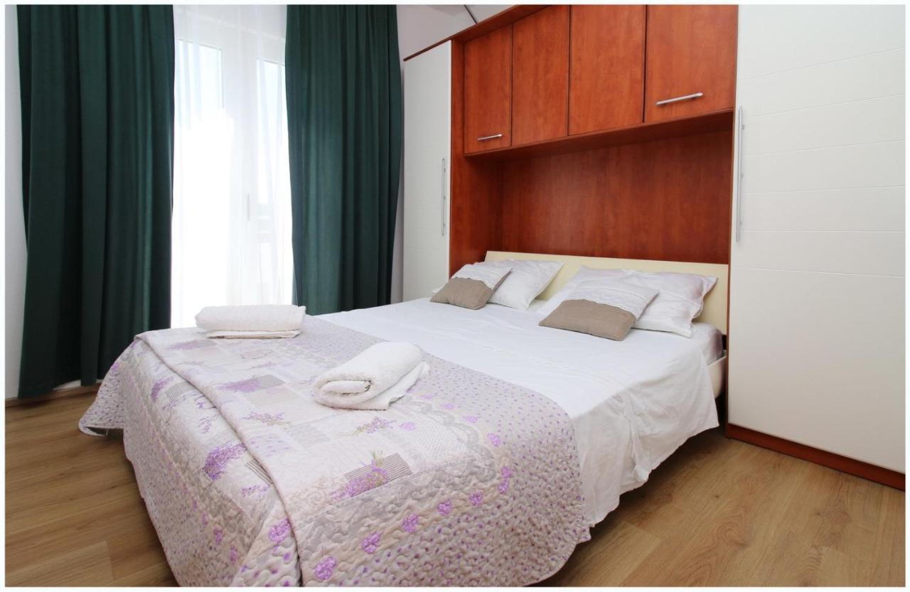 Apartments Elvi - Amazing Position & Parking Primošten Extérieur photo